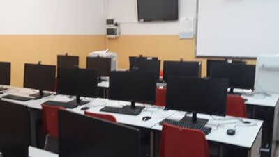Laboratorio di informatica -Scuola Secondaria 1° grado -Soveria Mannelli