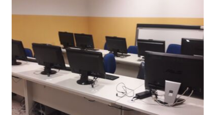Laboratorio di informatica -Scuola Secondaria 1° grado -Soveria Mannelli