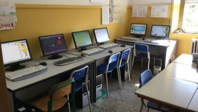 Laboratorio informatica Primaria Colla
